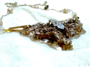 Gargantilla rocio liquen